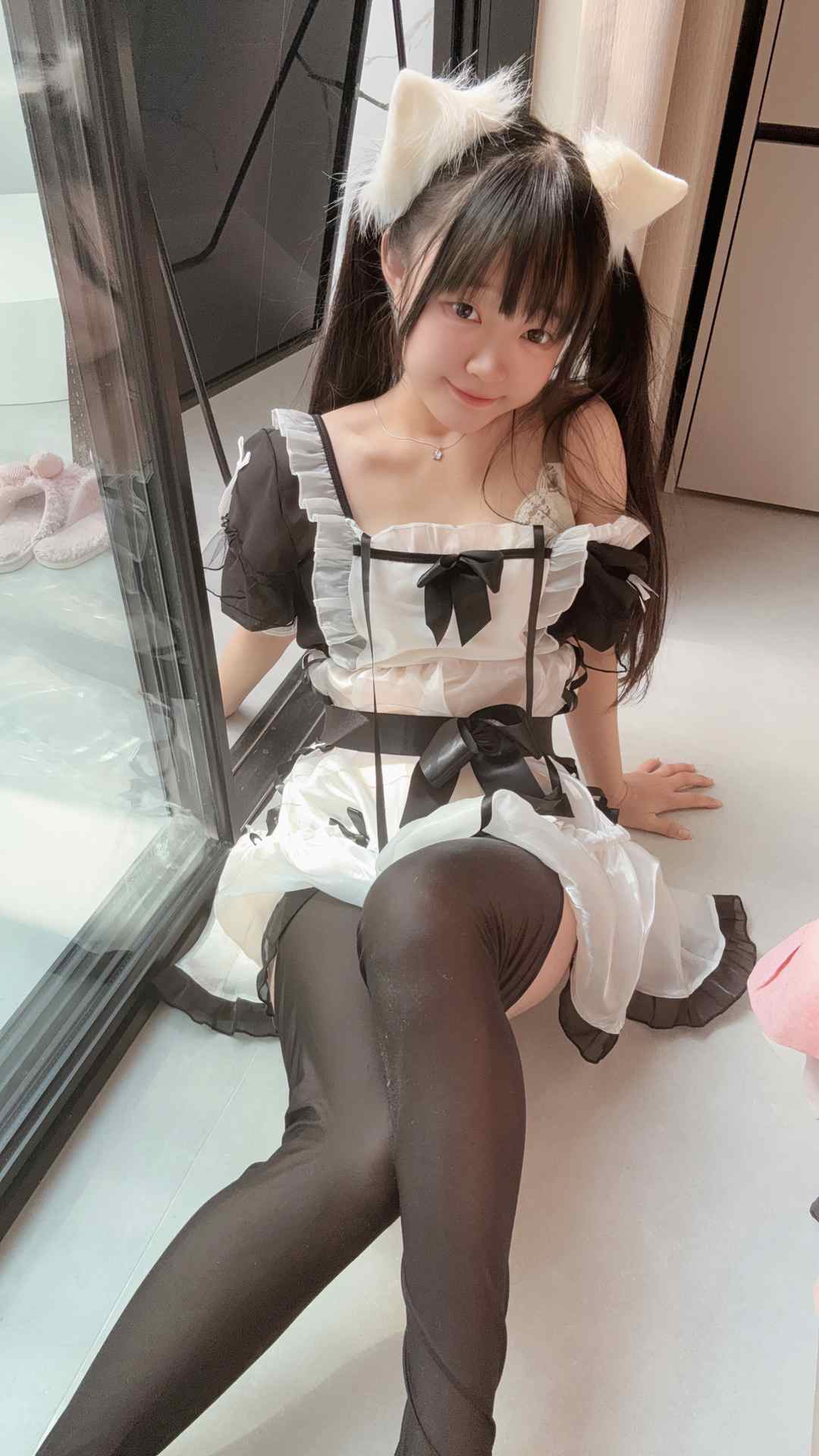 神沢永莉创可贴英梨梨修女自拍