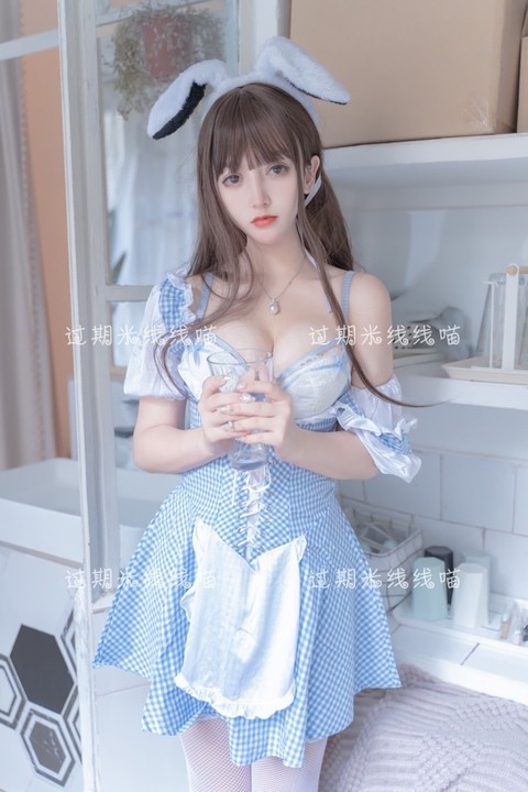 过期米线线喵 过期米线线喵