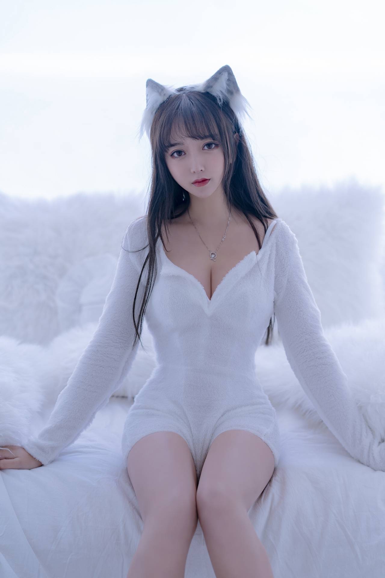 过期米线线喵小白狼