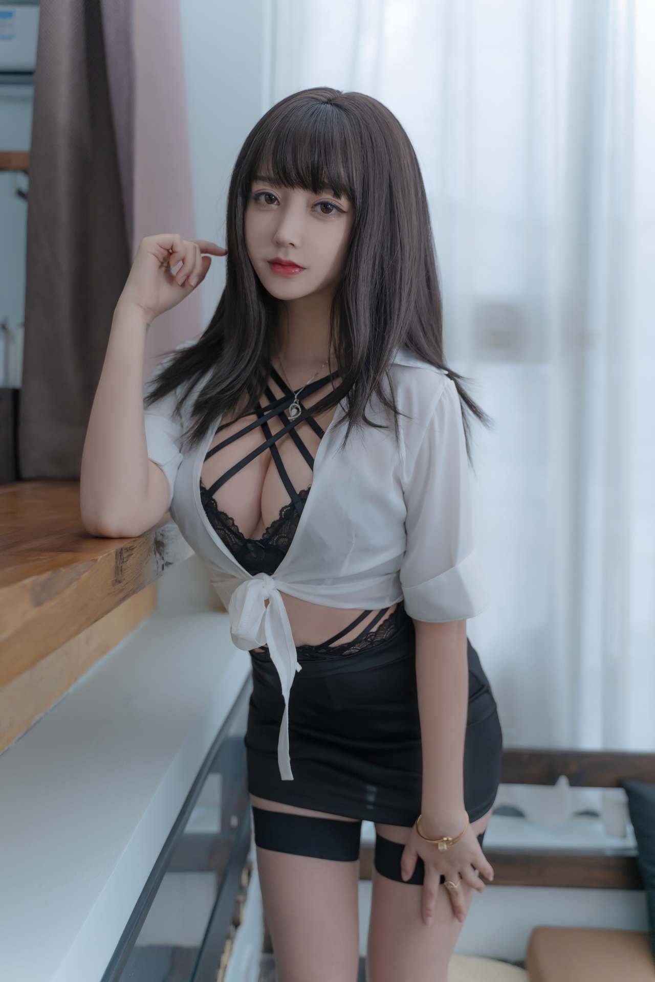 过期米线线喵职场新人