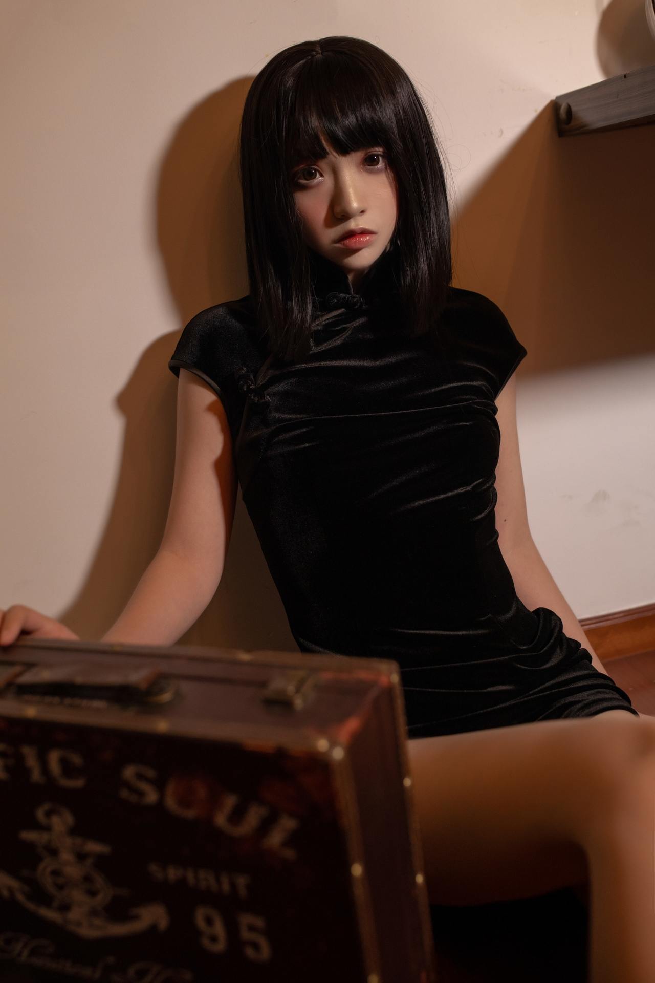 疯猫ss肉丝黑旗袍
