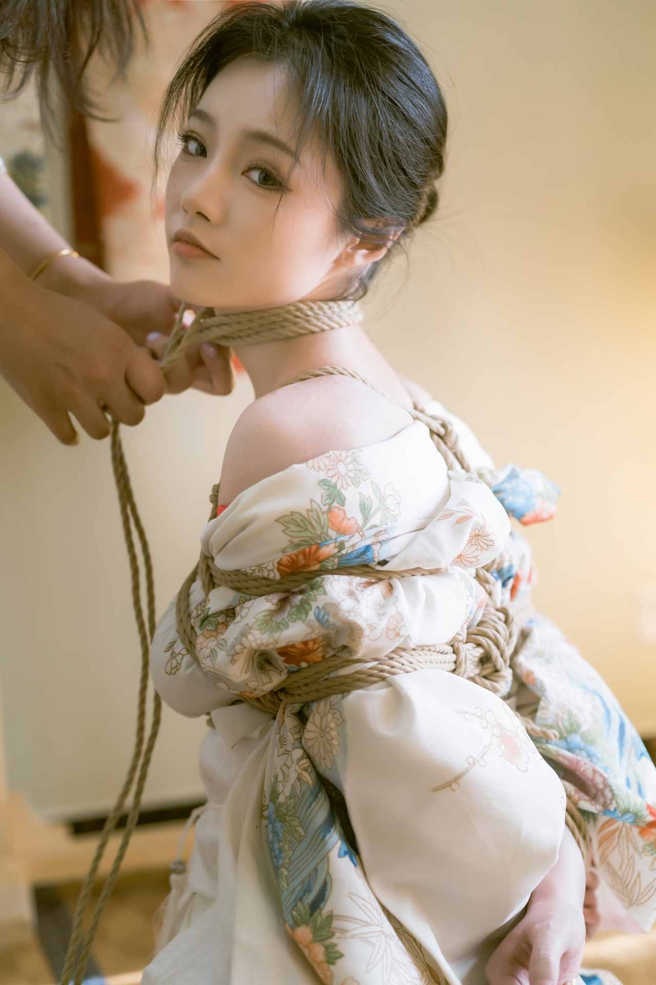 桃良阿宅紧缚