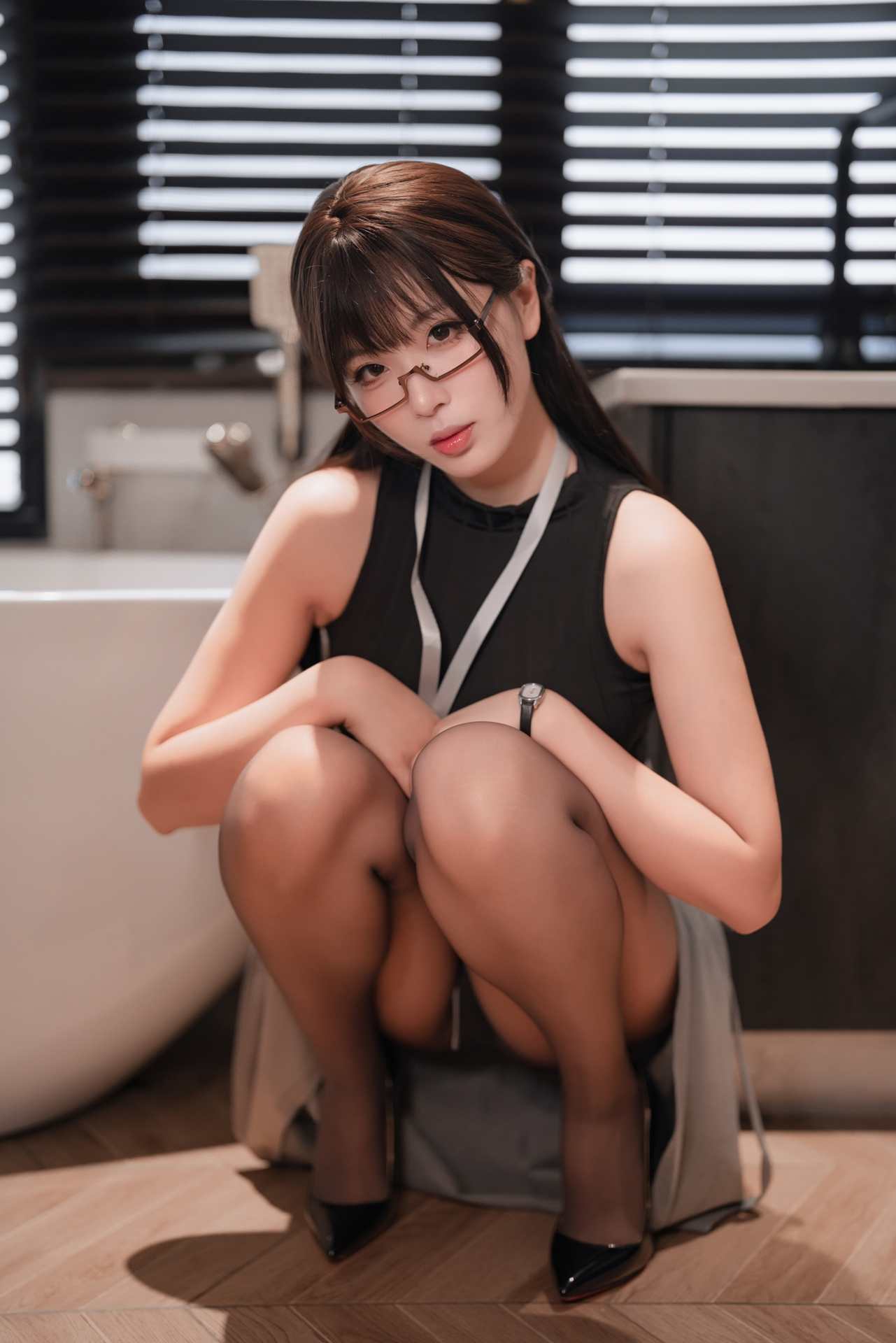 轩萧学姐眼镜娘OL