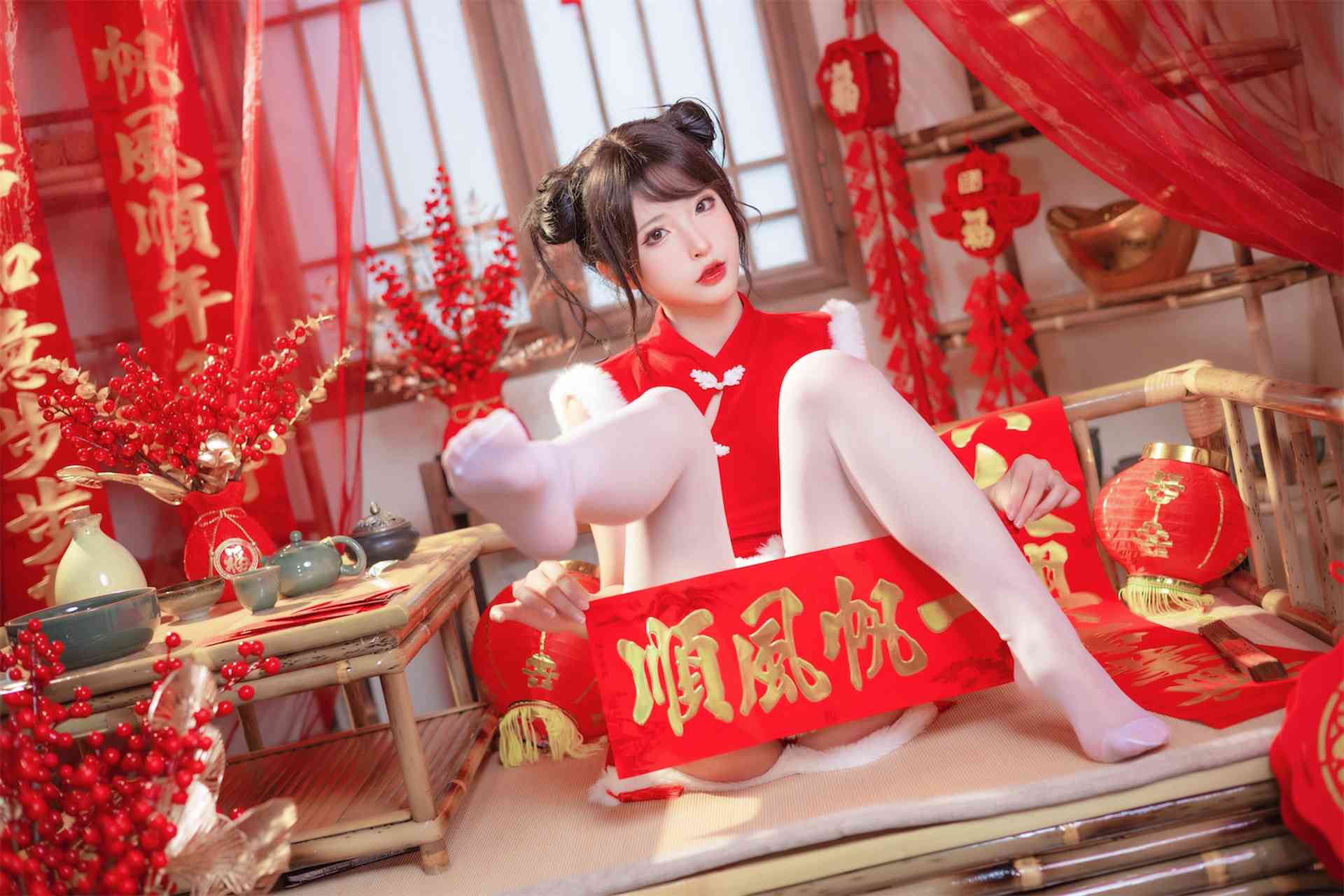 清水由乃2023新年旗袍