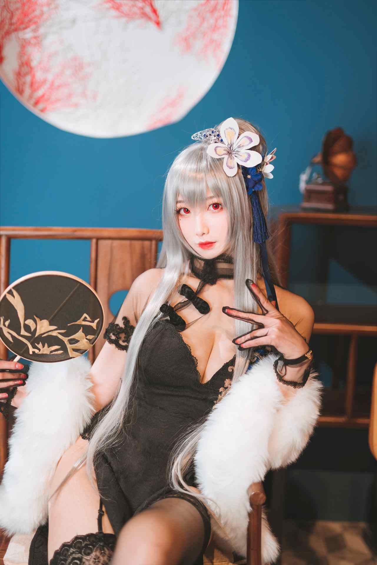 封疆疆路易九世旗袍