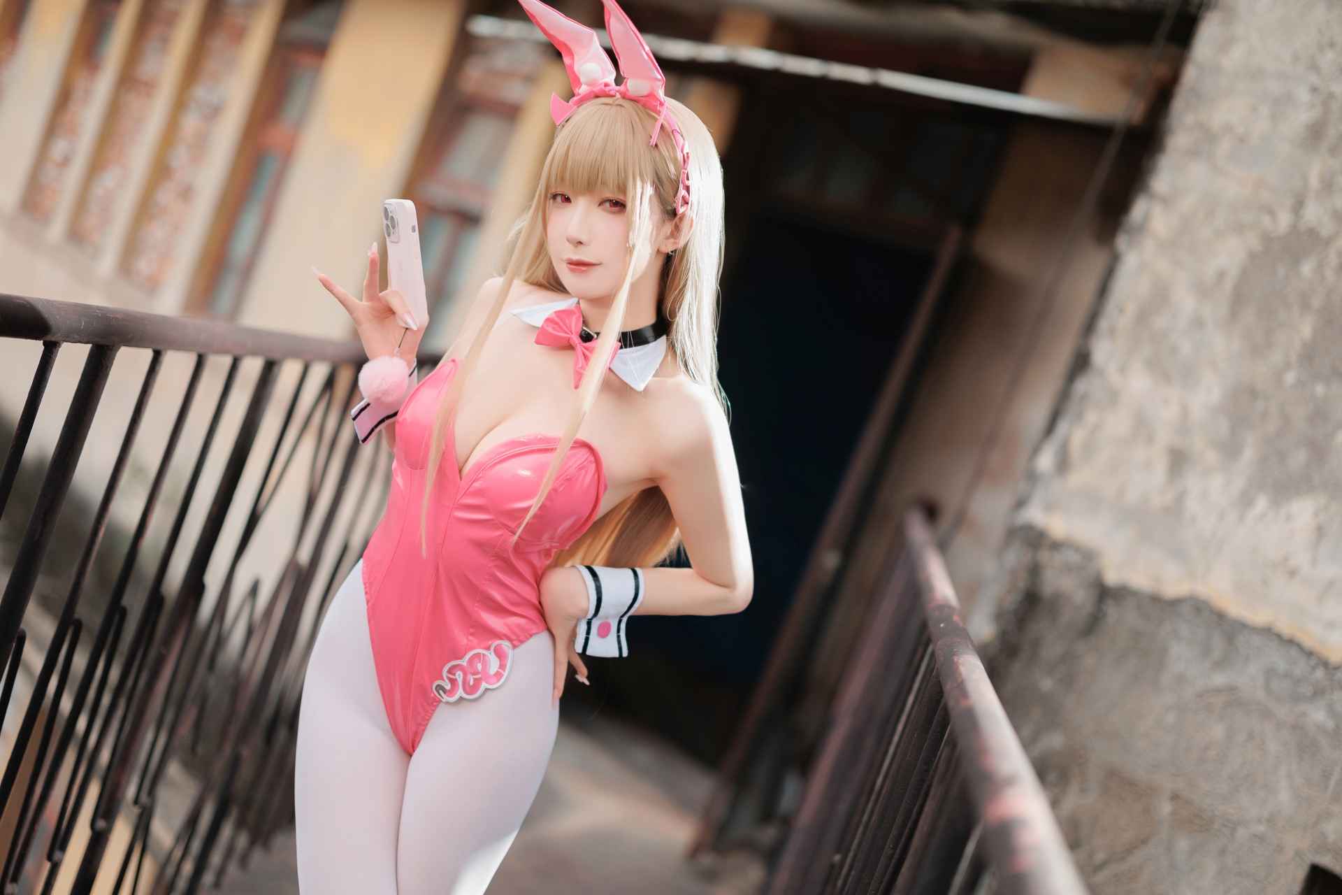 封疆疆NIKKE 毒蛇兔女郎