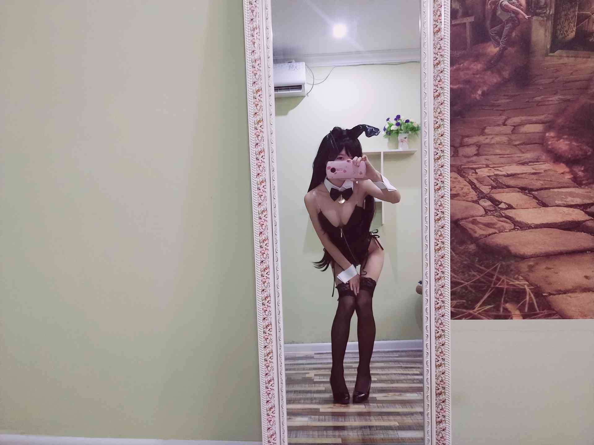 水淼aqua爱宕犬 兔女郎 [30P1V 149M]