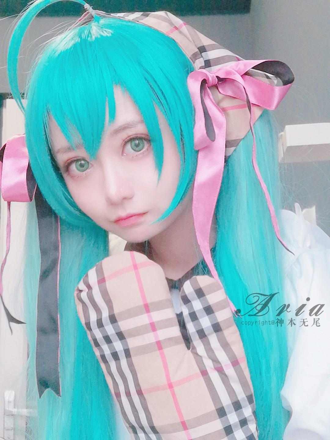 NO.006神本无尾初音未来魔法未来不二家女仆【9P】-可宝主