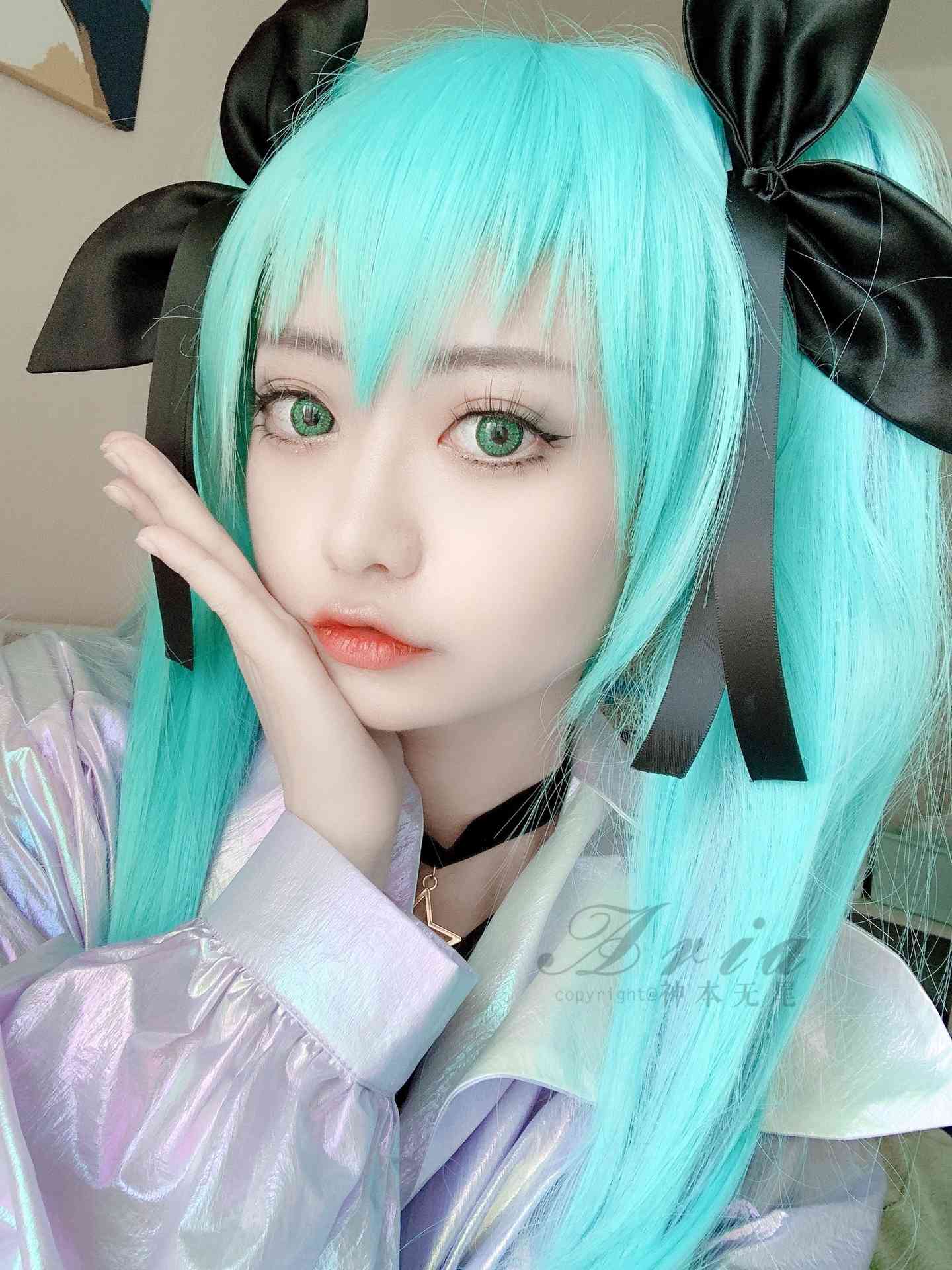 神本无尾初音未来COS MIKU自拍