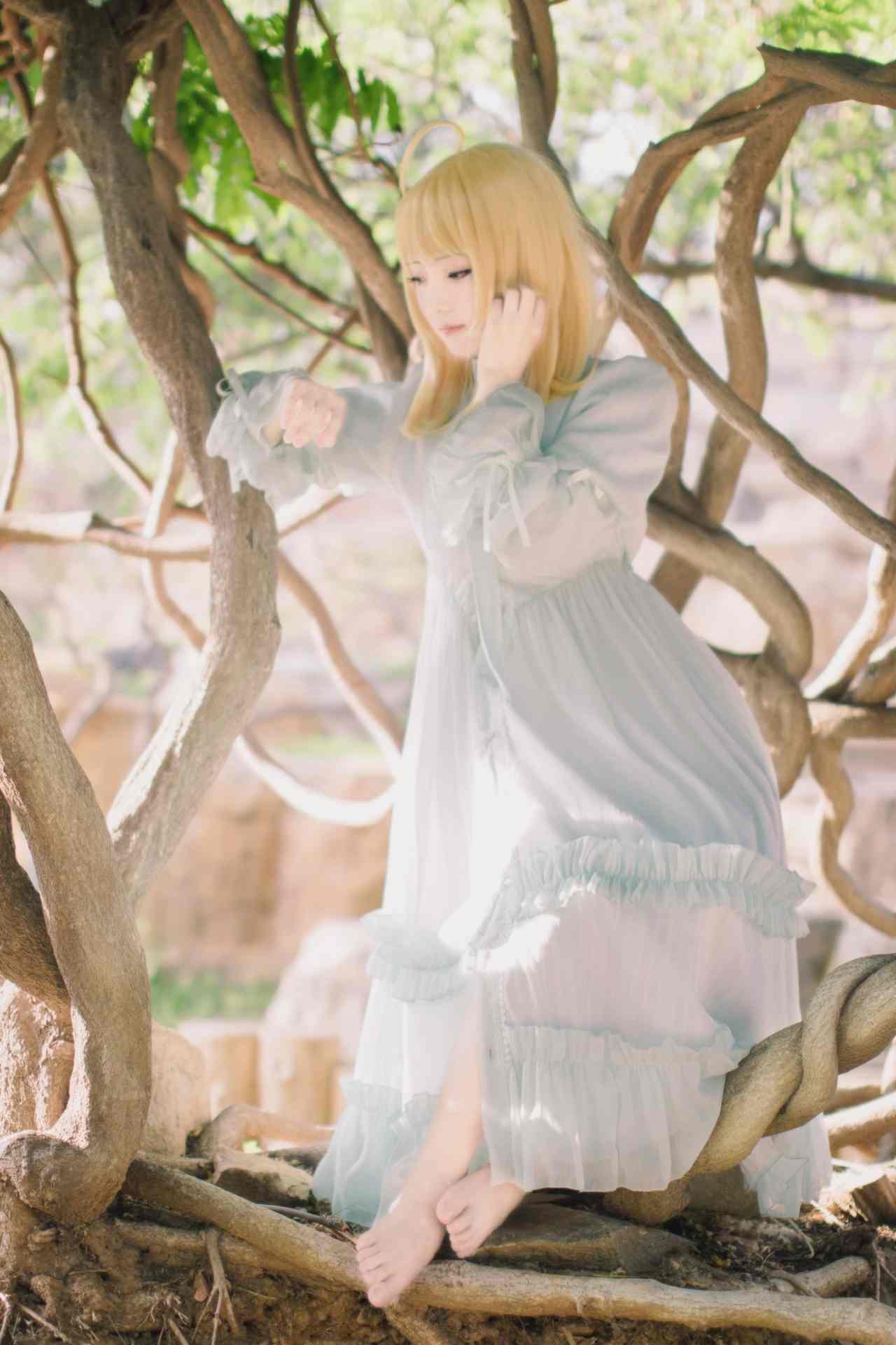 斯文文文文FATESTAY NIGHT-SABER