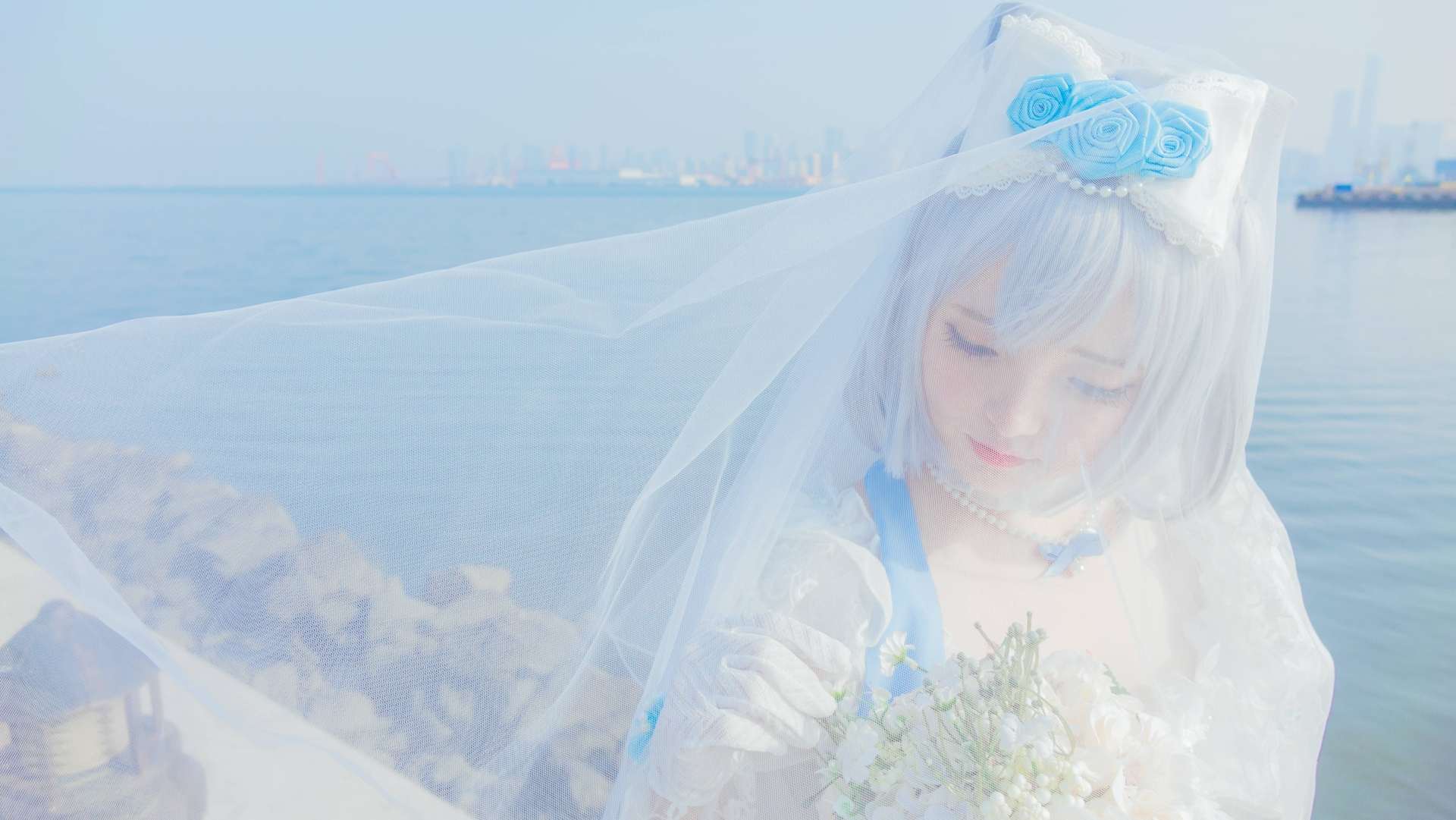 斯文文文文VOCALOID COS御姐洛天依花嫁