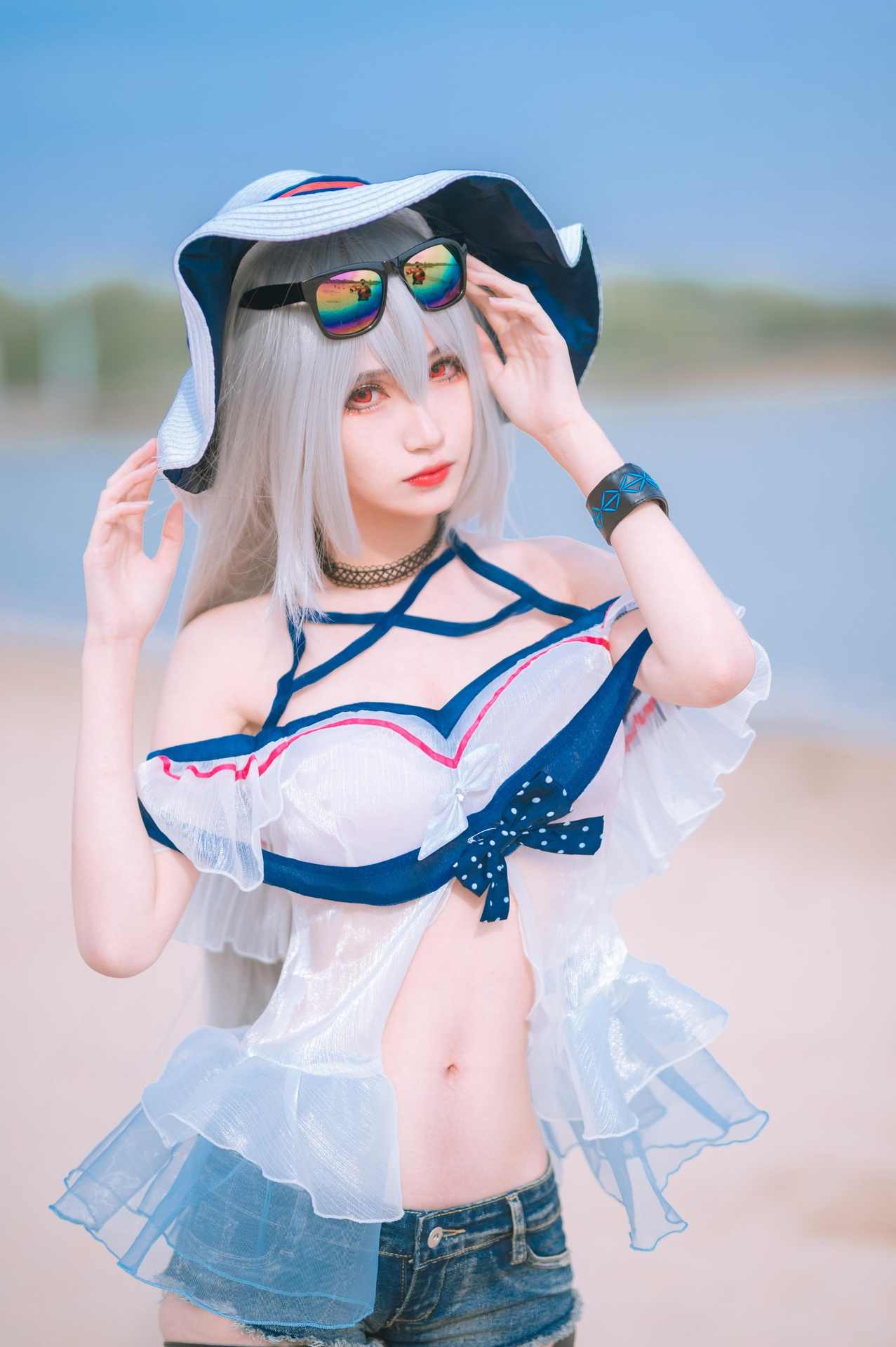 妖君白研明日方舟COS能天使莫斯提马COS正片