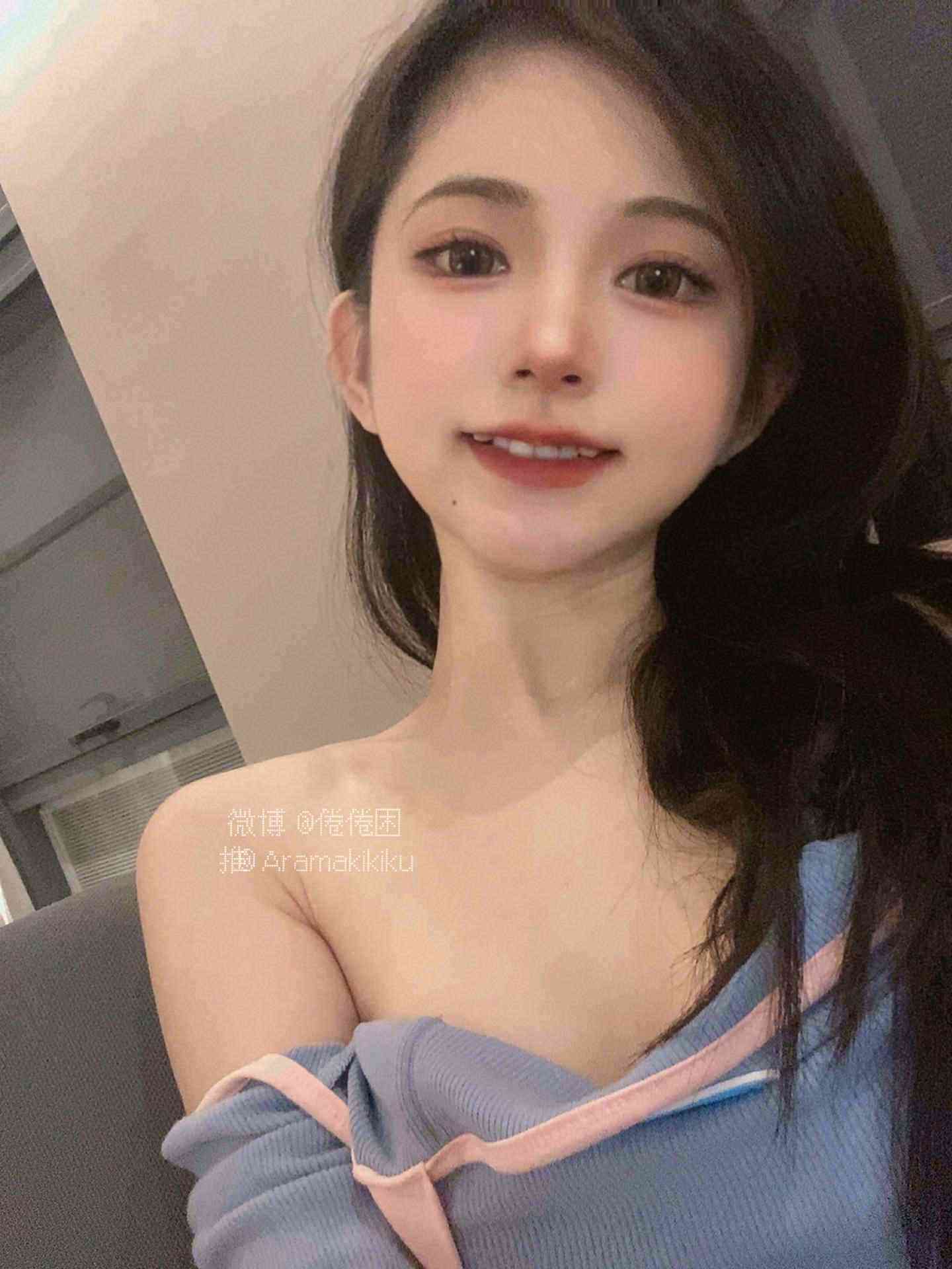 倦倦喵露背裙