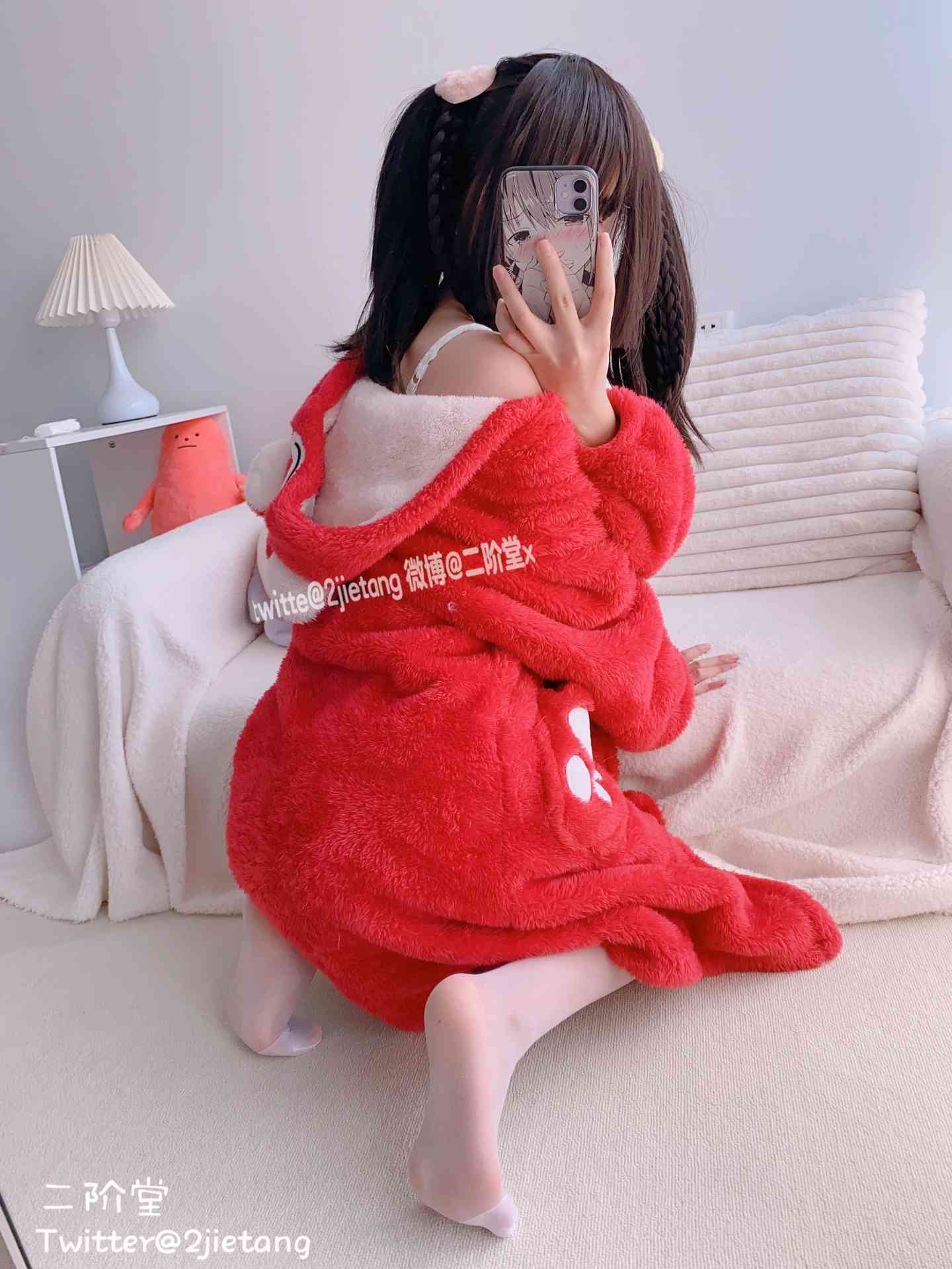 二阶堂x红色熊衣