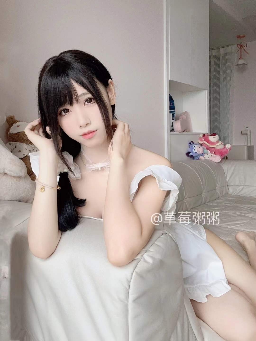 十万口草莓粥粥舰长图包六