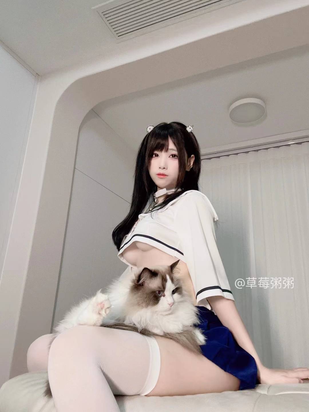 十万口草莓粥粥舰长图包七