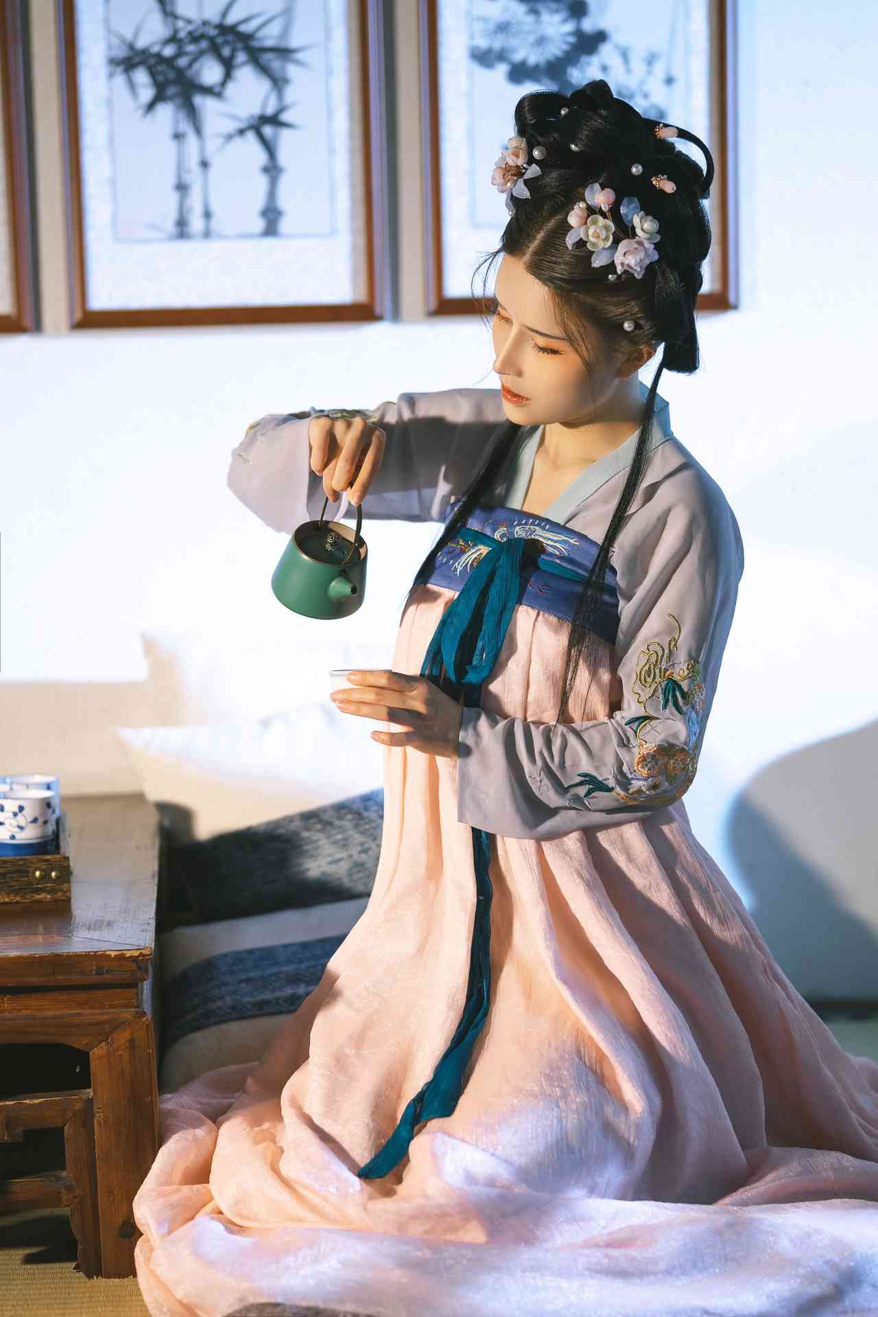 鹿八岁汉服