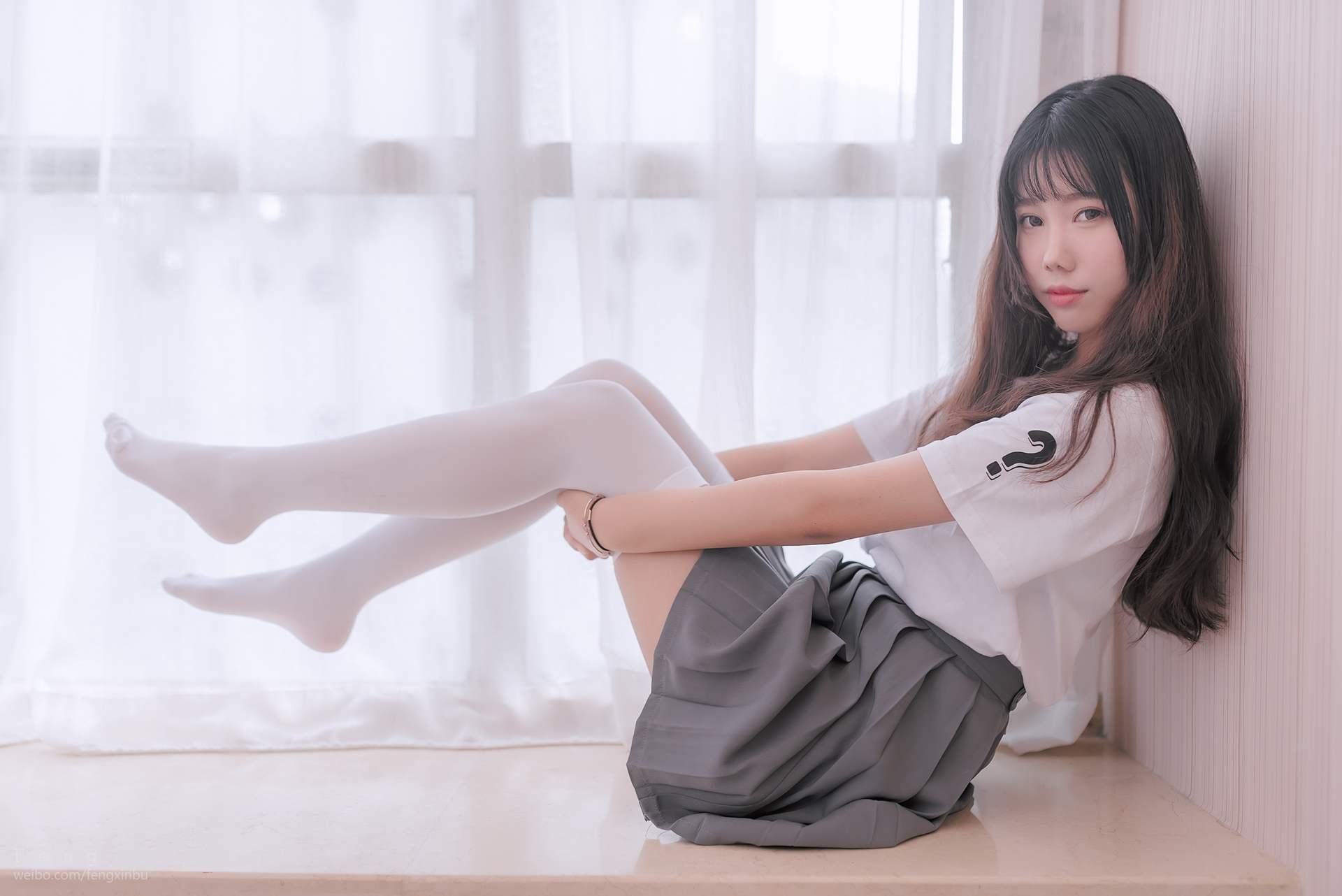 风之领域纯纯女孩性感白丝