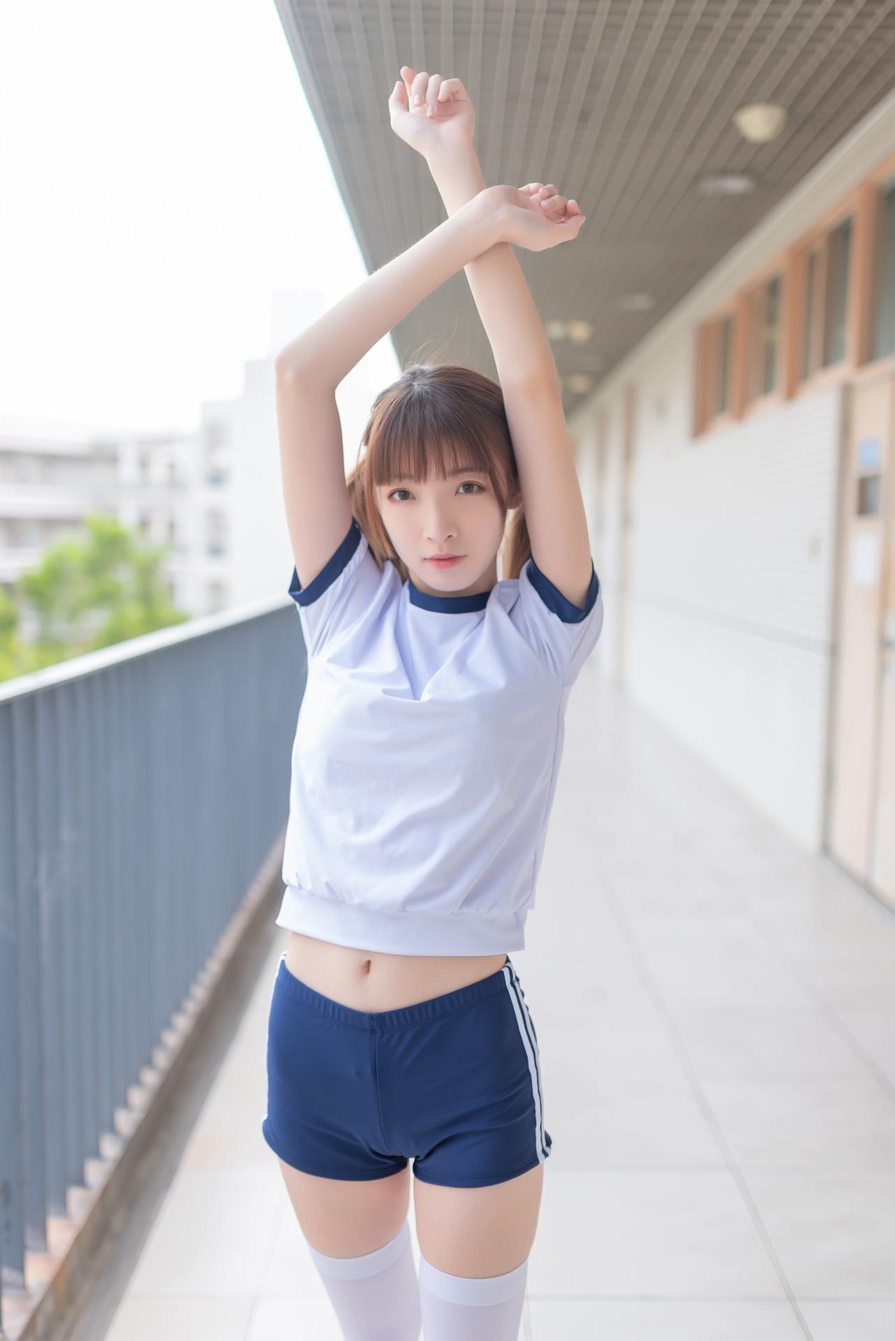 风之领域清新体操服白丝女孩