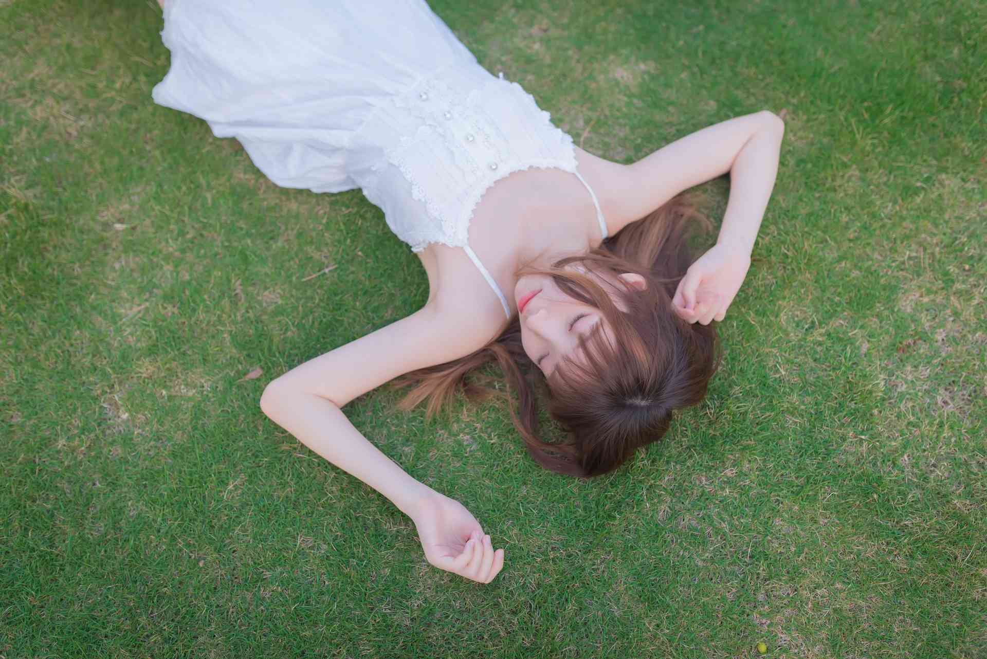 风之领域纯纯的女孩