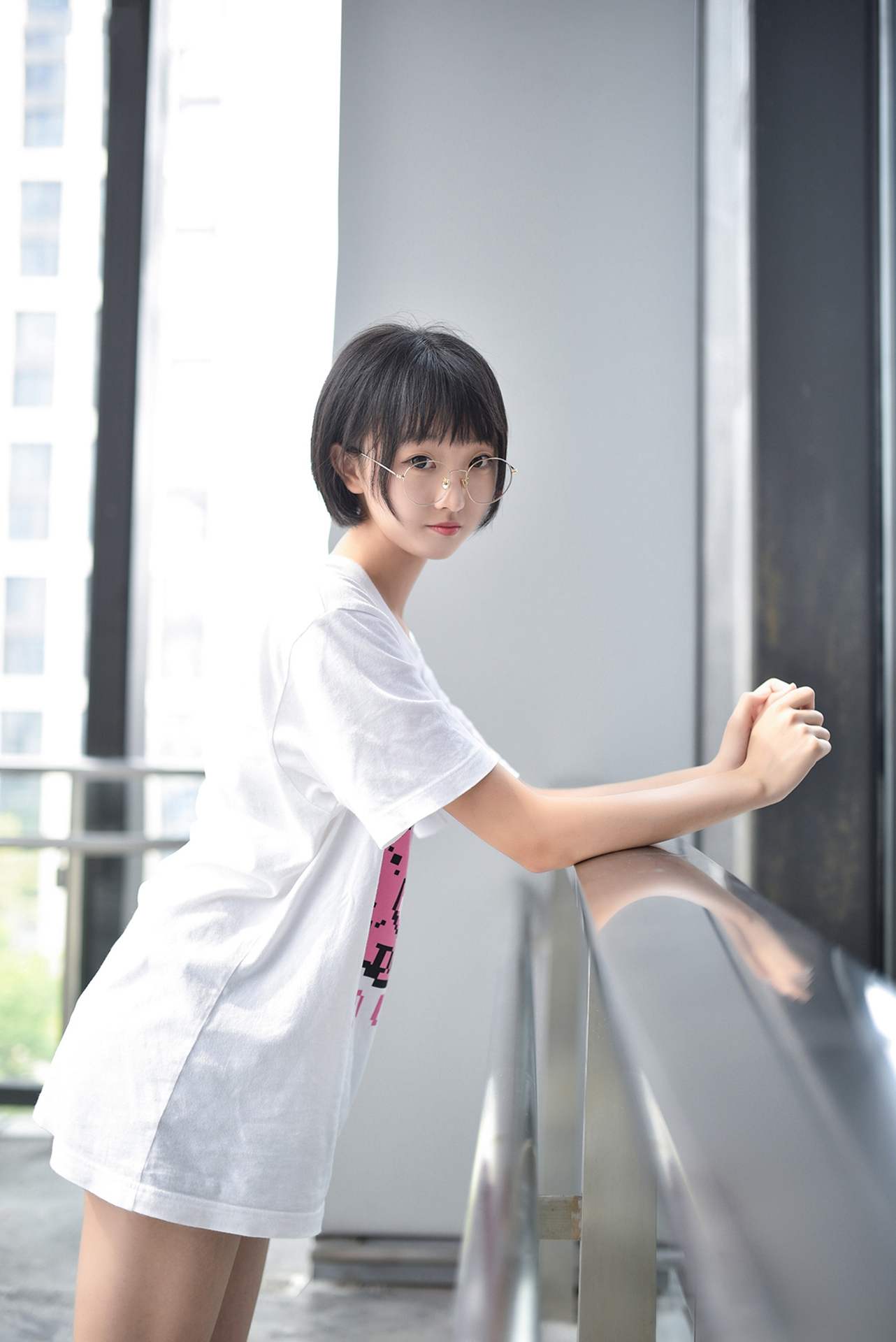 NO.099风之领域眼镜妹妹超短牛仔美腿【45P】-可宝主