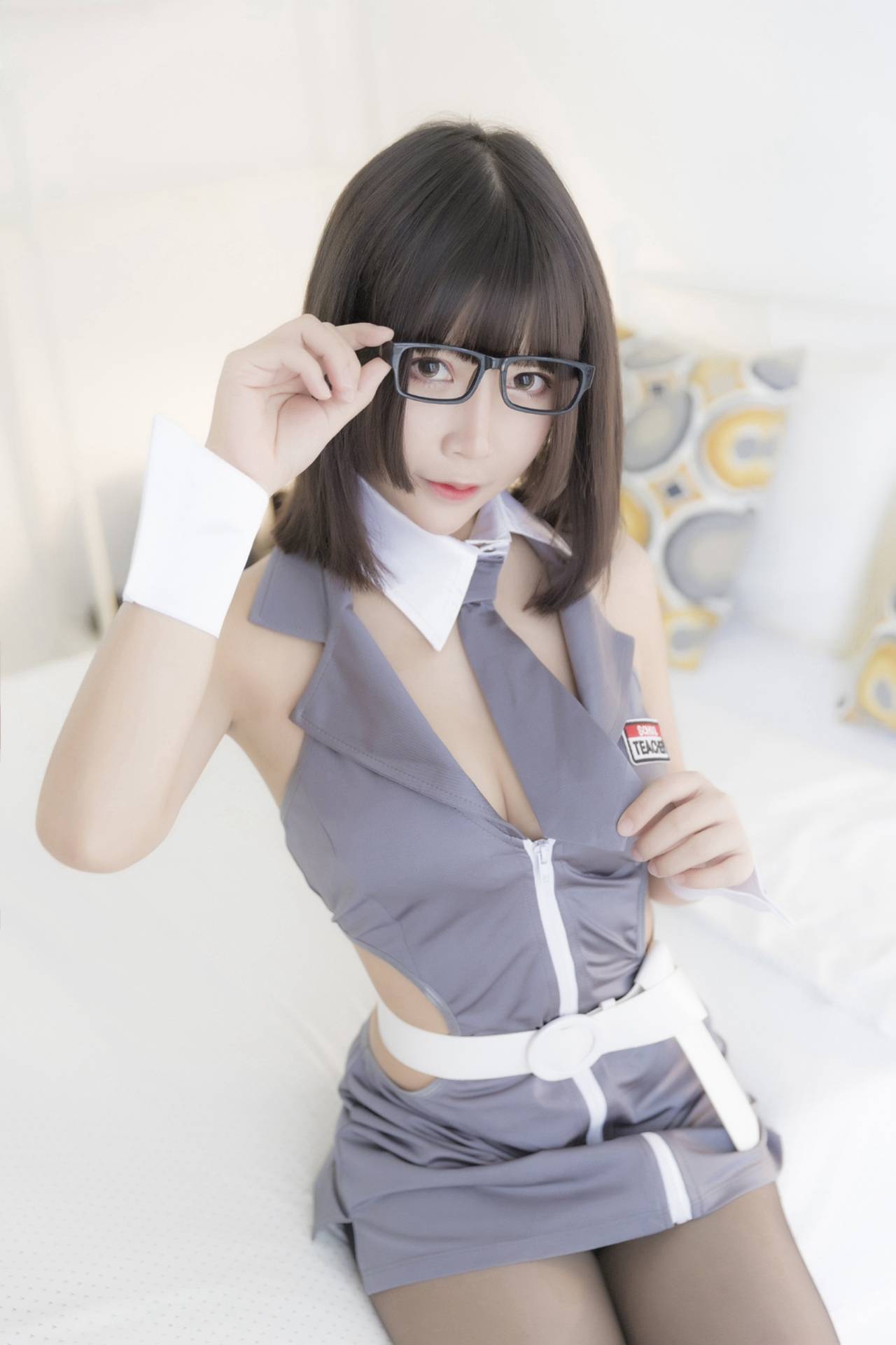 NO.121风之领域黑丝制服作品共45P在线查看