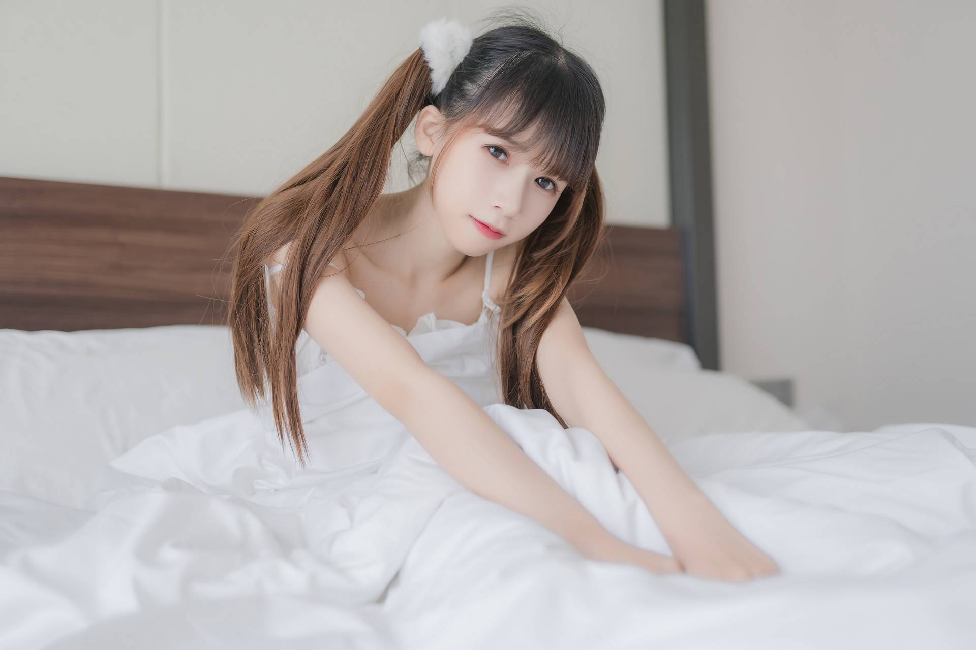风之领域白色双马尾