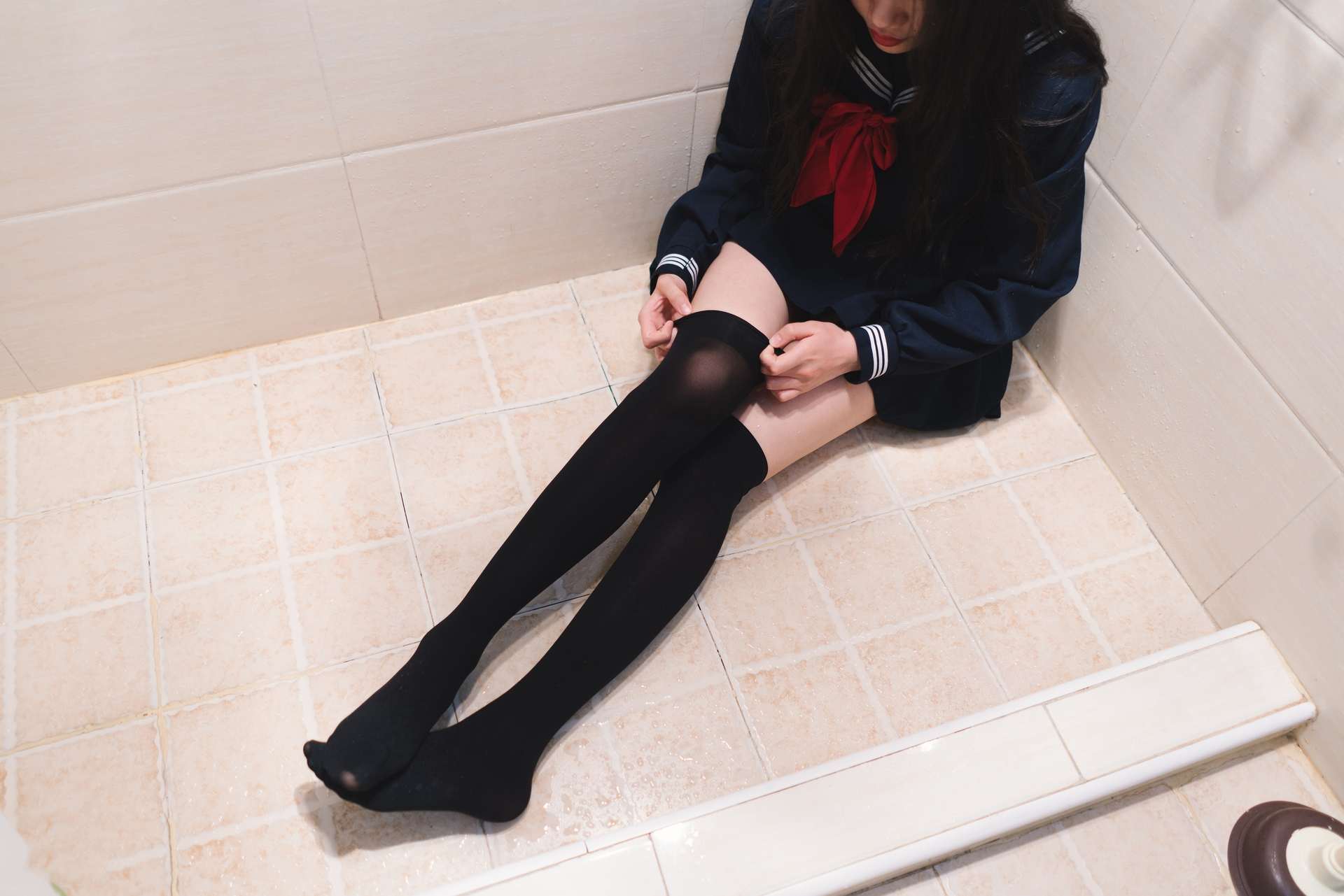 风之领域纯黑系黑丝少女