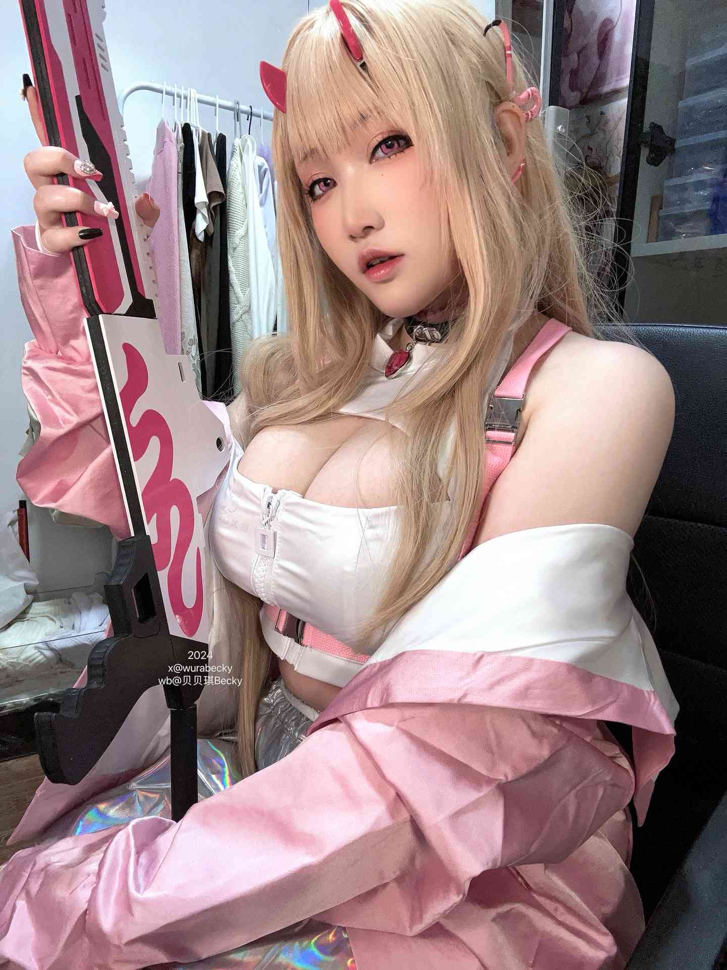 贝贝琪Becky毒蛇