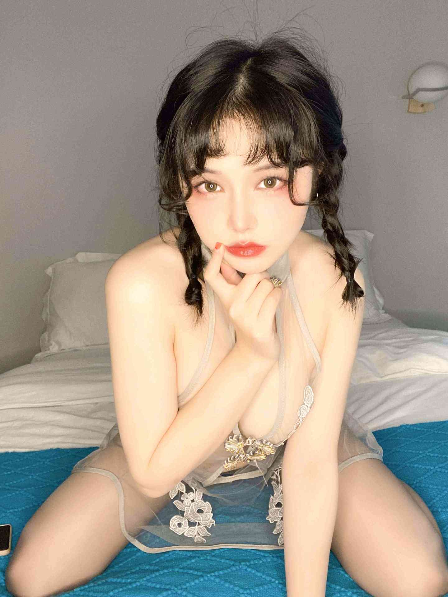 七月喵子透明灰撕袜