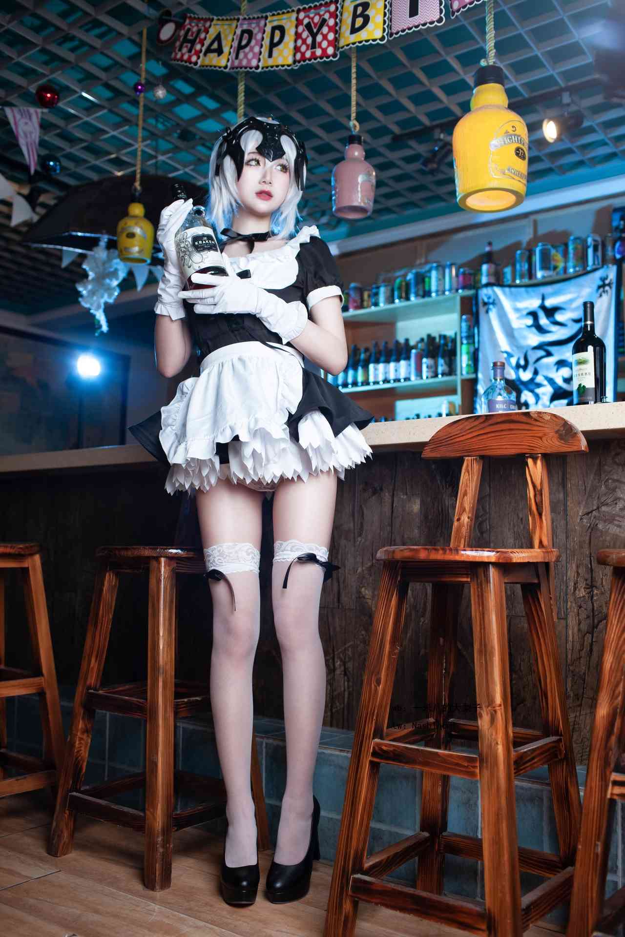 一米八的大梨子黑贞GK手办女仆